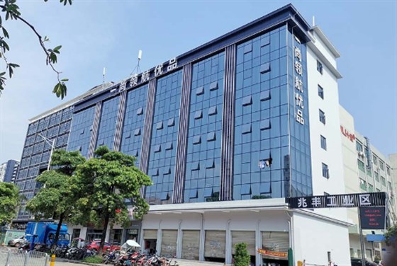 半隱框玻璃幕墻價(jià)格定價(jià)范圍，中東幕墻專(zhuān)業(yè)解答！