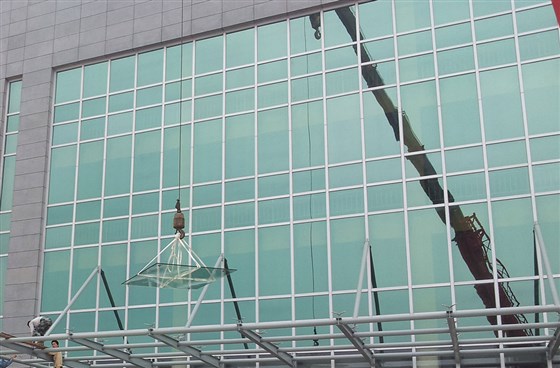 明框玻璃幕墻造價多少錢一平