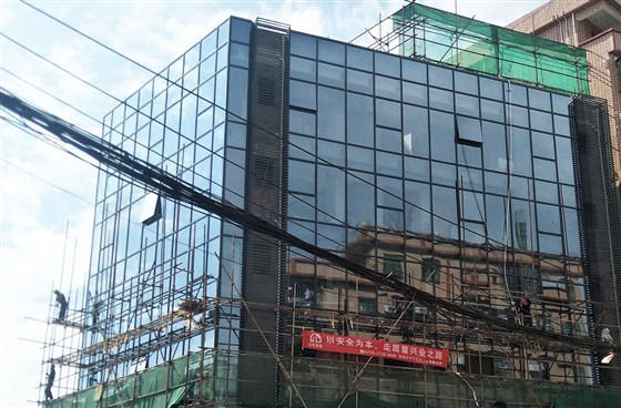 玻璃幕墻改造價格多少錢