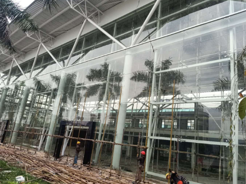 深圳玻璃幕墻安裝多少錢一平米？