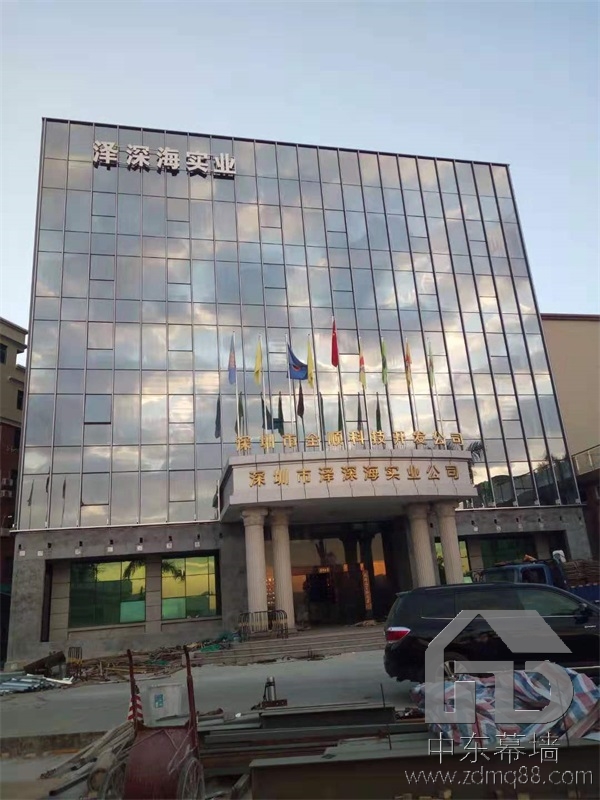 茂名玻璃幕墻包工包料安裝哪家好？