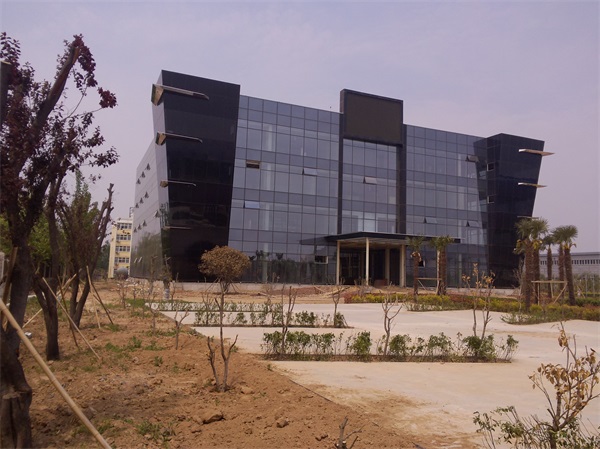 隱框玻璃幕墻包工包料多少錢(qián)