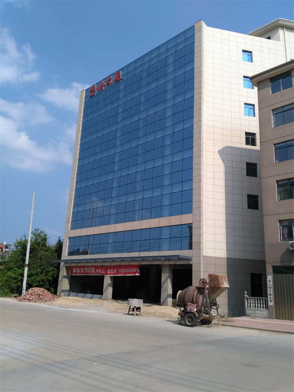 全隱框玻璃幕墻施工造價-中東幕墻