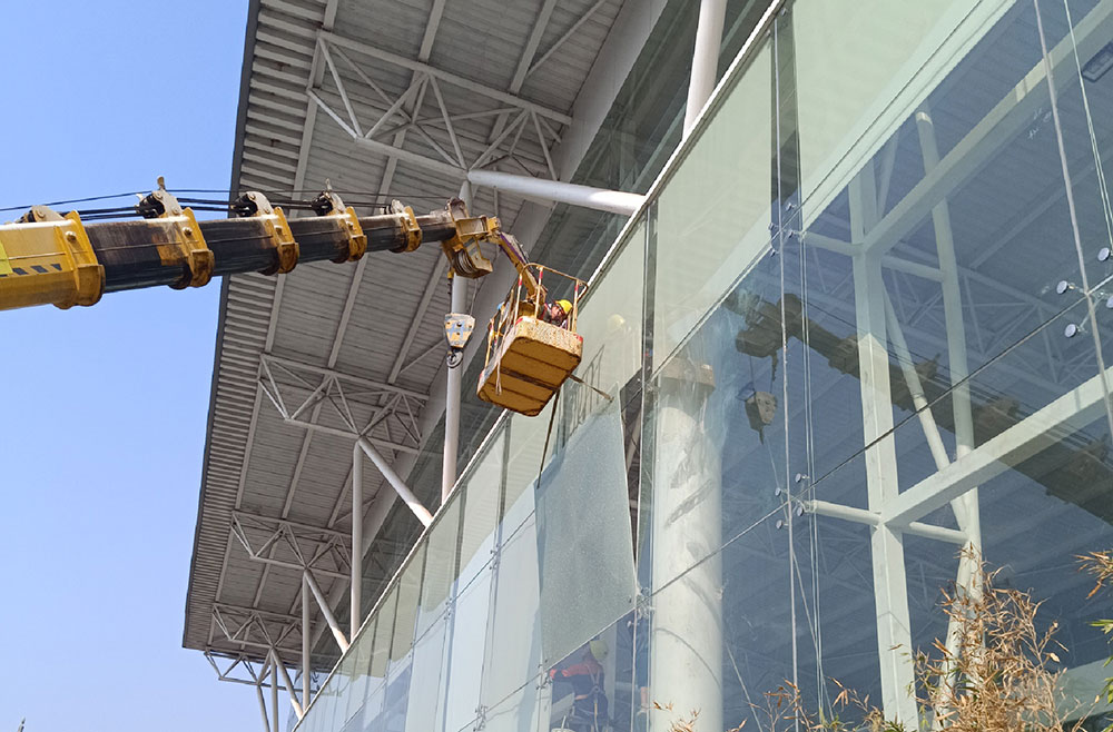 高層玻璃更換公司