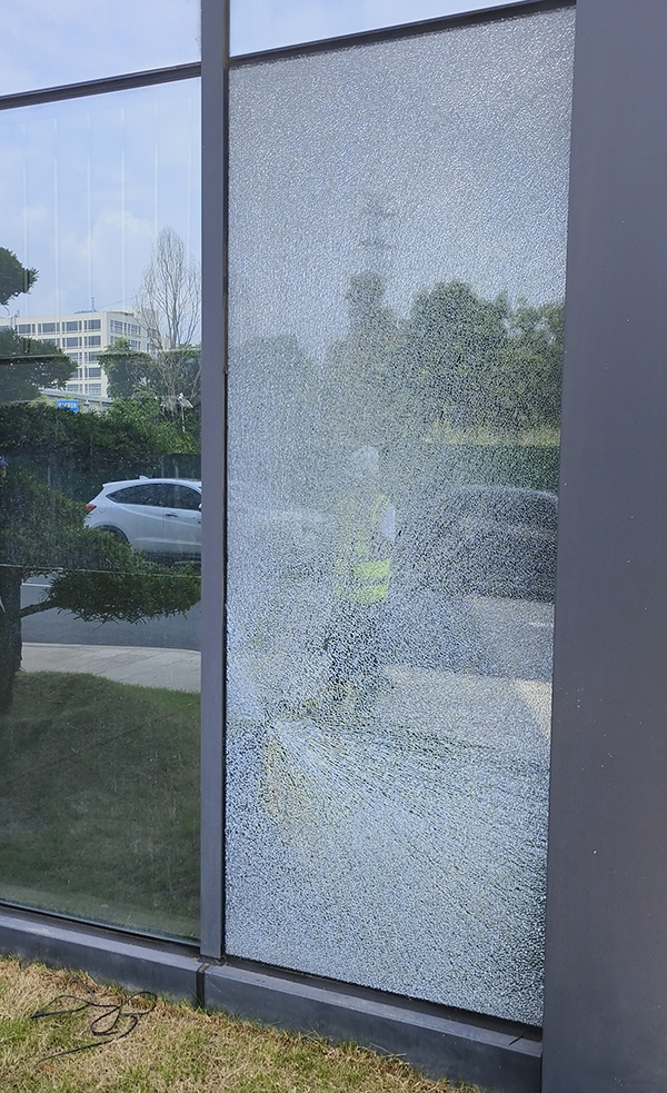 深圳玻璃幕墻維修公司