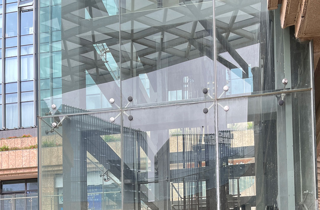 電梯玻璃幕墻多少錢一平米合適