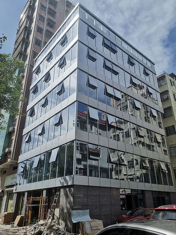 玻璃幕墻改造翻新