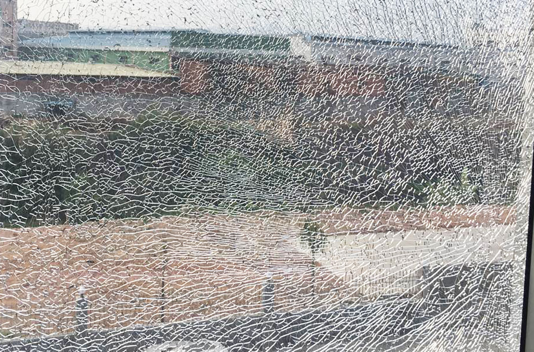 深圳幕墻玻璃自爆維修找誰做