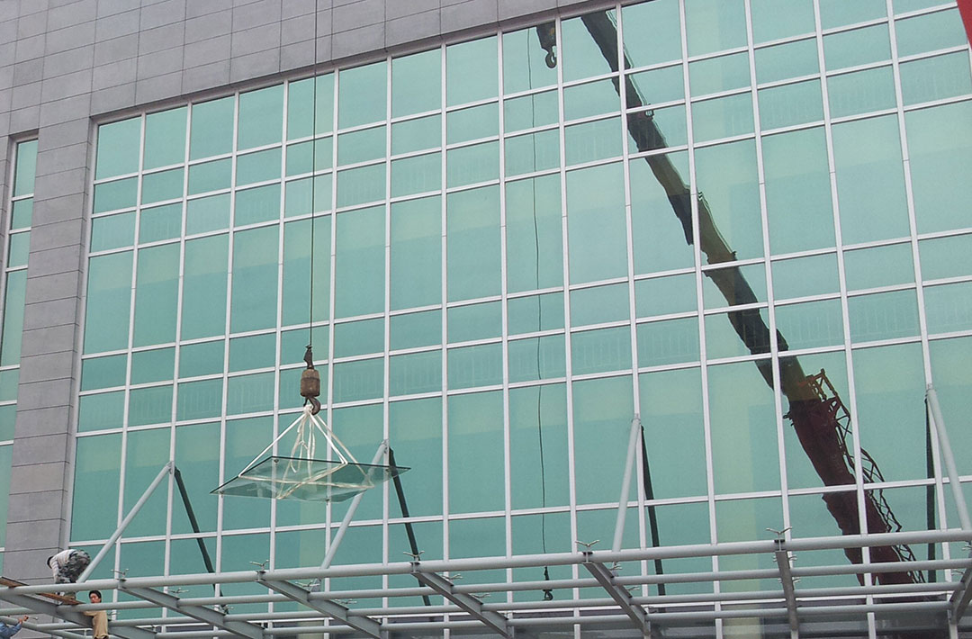 明框玻璃幕墻造價(jià)多少錢(qián)一平